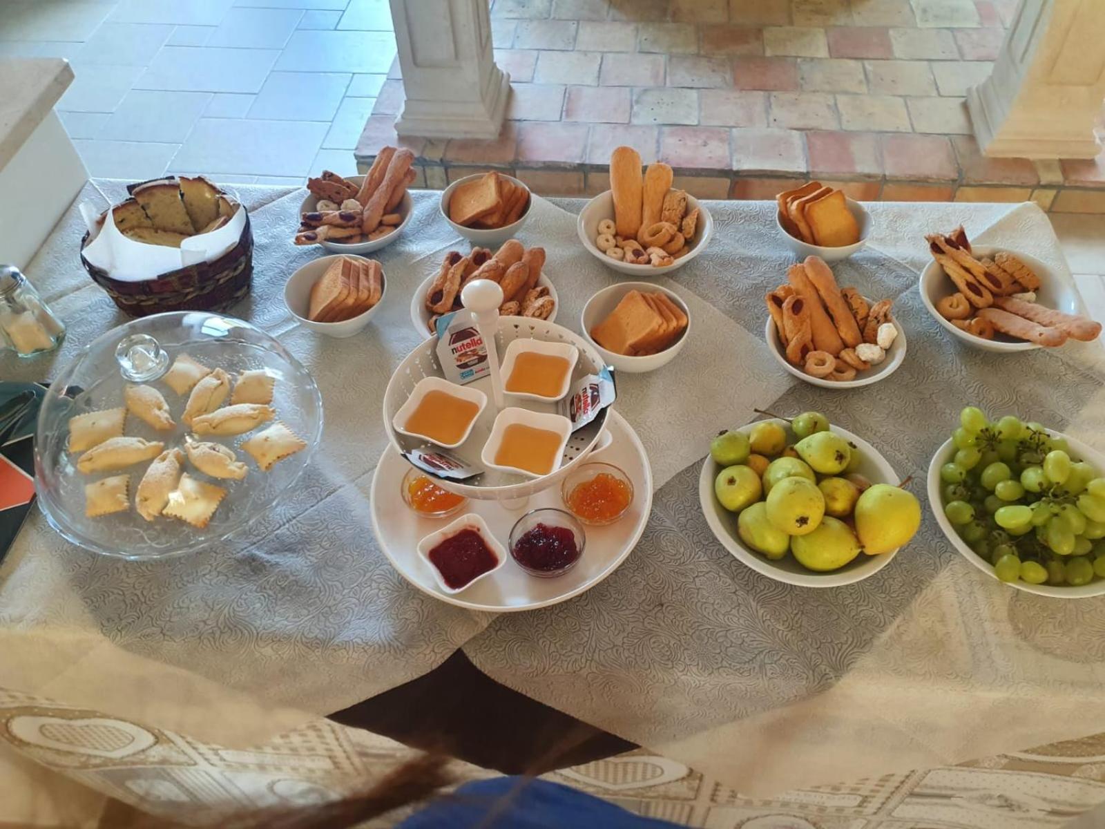Masseria Strada Agriturismo Джиноза Екстериор снимка