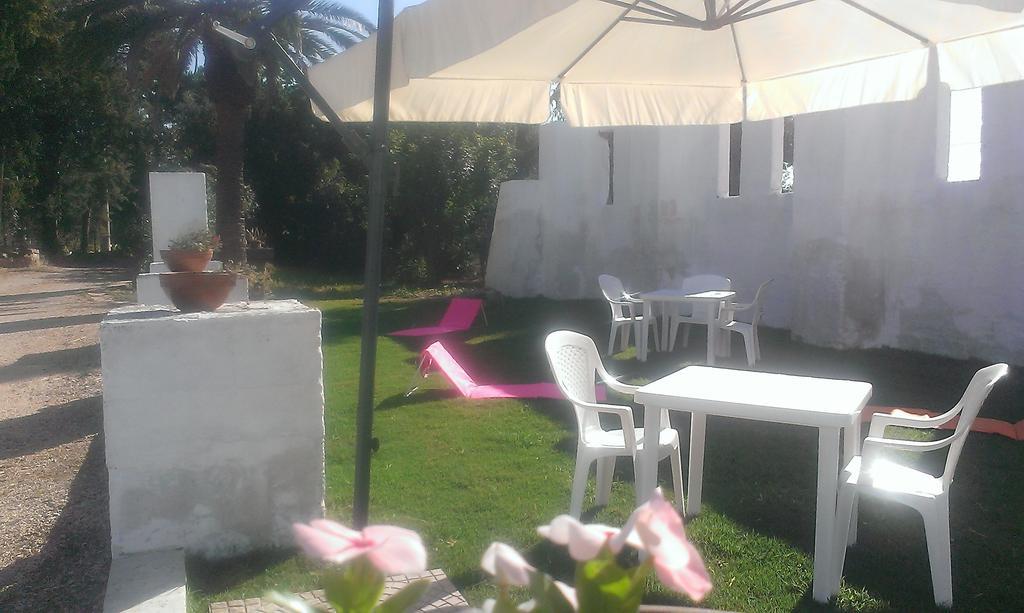 Masseria Strada Agriturismo Джиноза Екстериор снимка